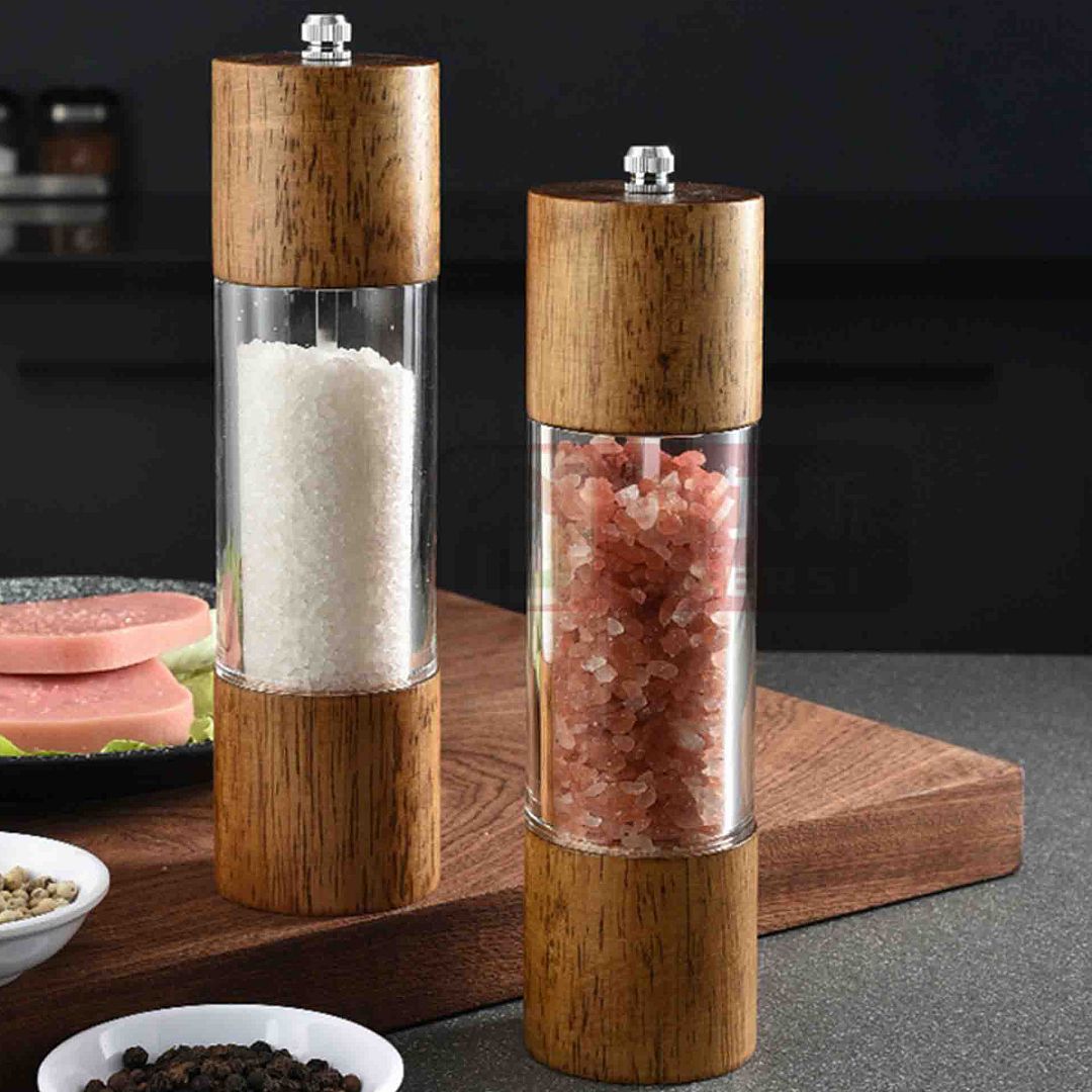 Mlýnek na pepř nebo sůl – akátové dřevo, akryl, keramický strojek, hnědá, 5.1×20.3cm, nastavitelná hrubost mletí.