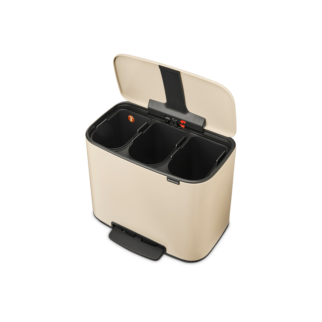 Bo Pedal Bin, 3 x 11L Soft Beige 8710755202346 Brabantia 96dpi 1000x1000px 7 NR 27551