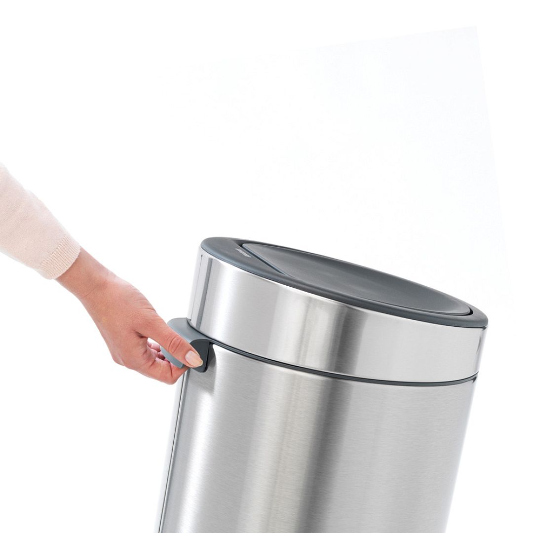 Touch Bin New, 30L Matt Steel Fingerprint Proof 8710755115462 Brabantia 96dpi 1000x1000px 7 NR 13419