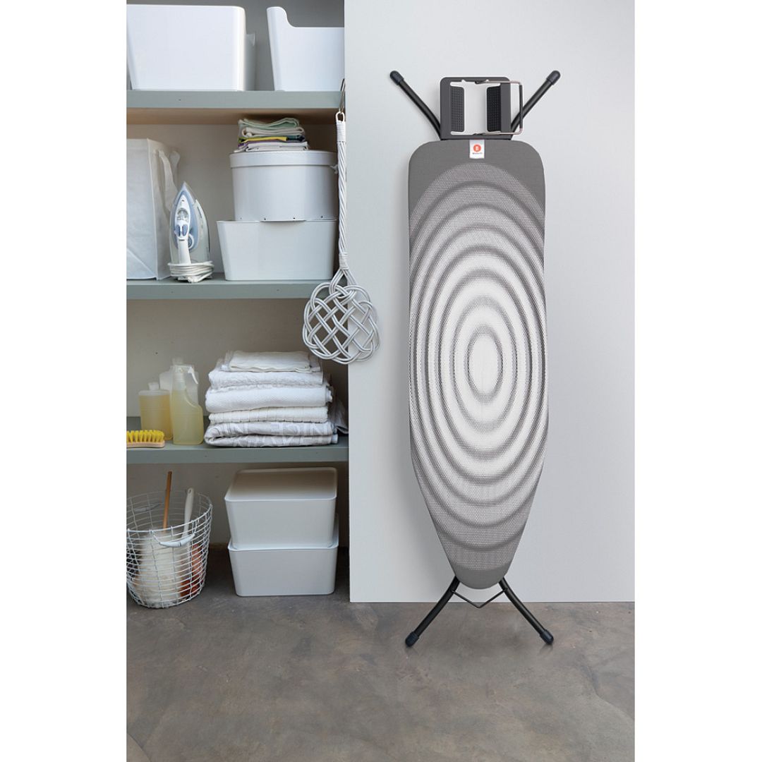 Ironing Board B, 124x38cm, SIR Titan Oval 8710755103841 Brabantia 1000x1000px 7 NR 2176