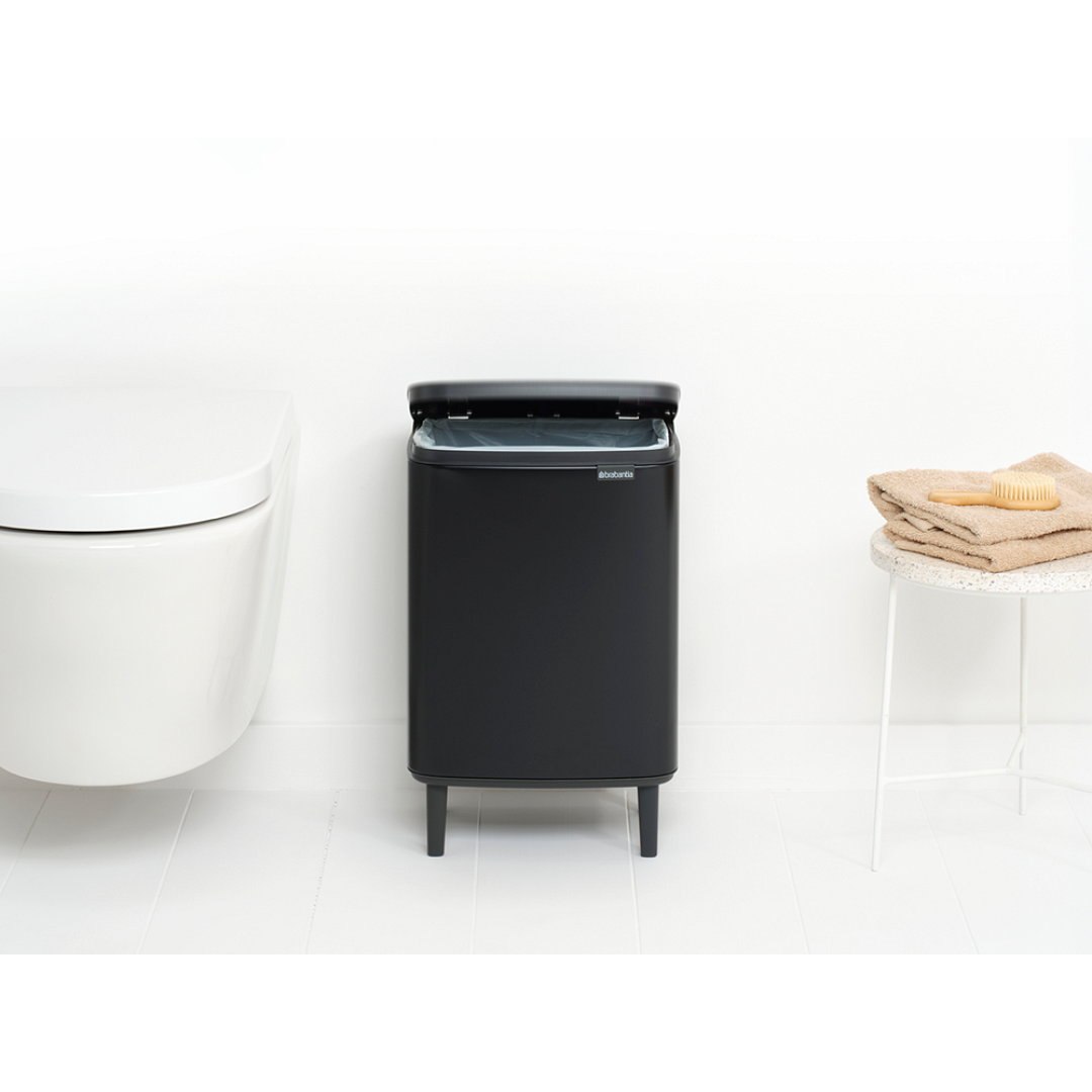 Bo Waste Bin Hi, 12L Matt Black 8710755227226 Brabantia 96dpi 1000x1000px 7 NR 30461